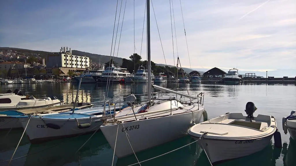 Apartment Rippl Crikvenica 0*,